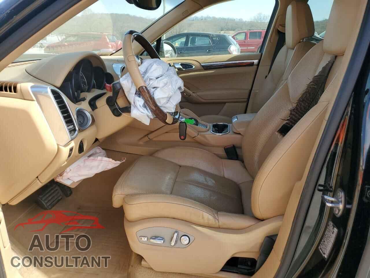 PORSCHE CAYENNE 2012 - WP1AA2A2XCLA06709