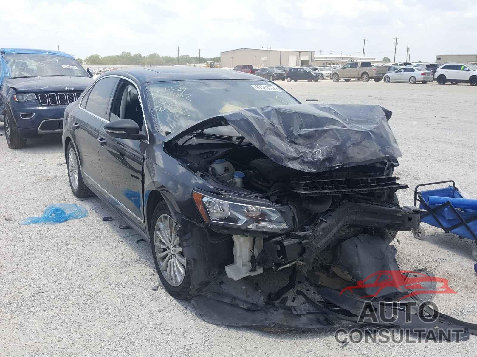 VOLKSWAGEN PASSAT 2017 - 1VWBT7A32HC009162