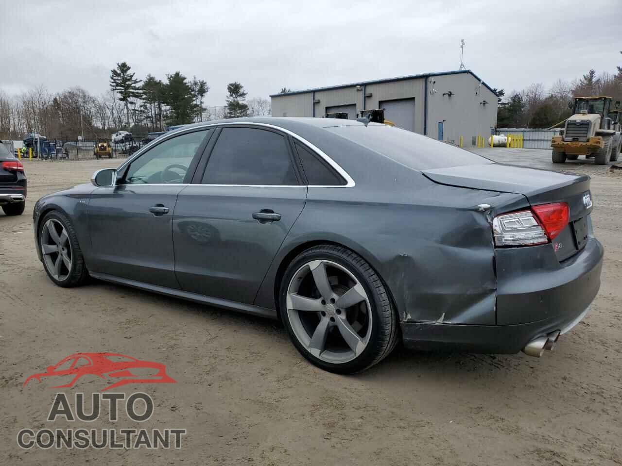 AUDI S8 2013 - WAUD2AFD4DN028188