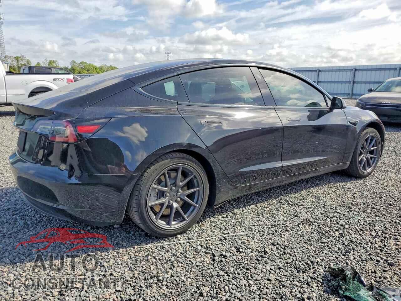 TESLA MODEL 3 2021 - 5YJ3E1EA9MF854448
