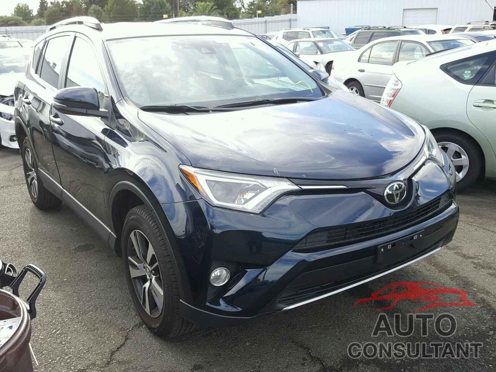 TOYOTA RAV4 XLE 2017 - JTMRFREV6HJ710718