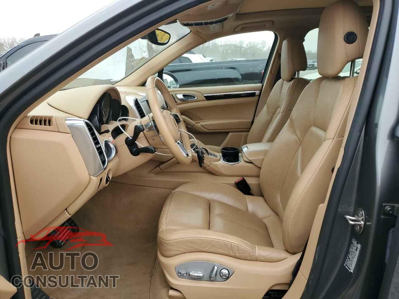 PORSCHE CAYENNE 2016 - WP1AA2A2XGLA11205