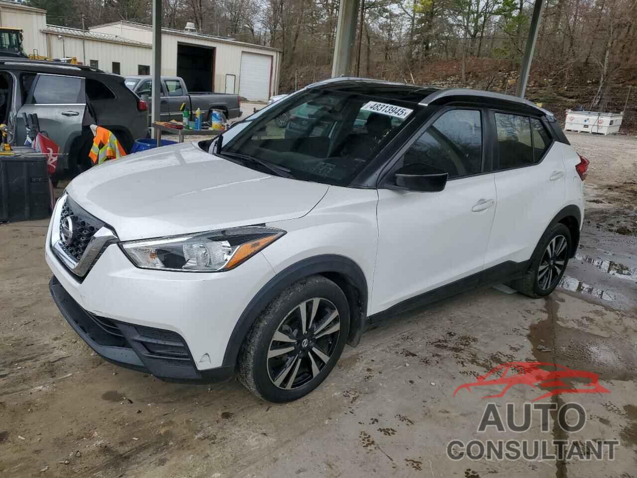 NISSAN KICKS 2018 - 3N1CP5CU3JL526098