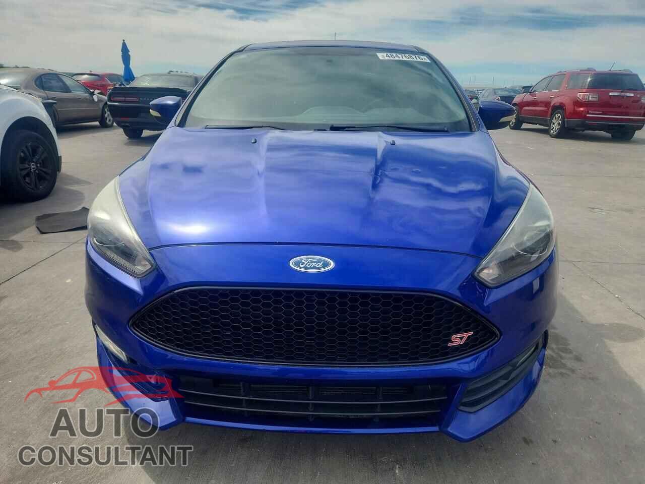 FORD FOCUS 2015 - 1FADP3L99FL213437
