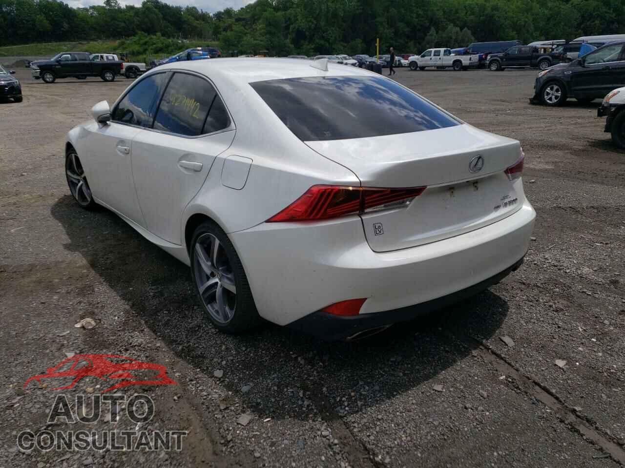 LEXUS IS 2018 - JTHC81D20J5028052