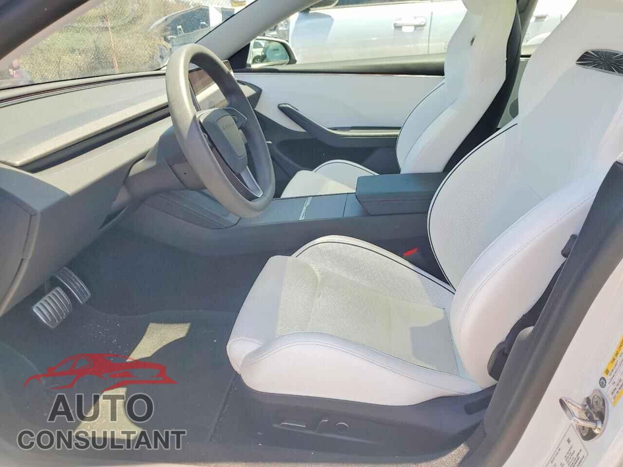 TESLA MODEL 3 2024 - 5YJ3E1ET7RF773909