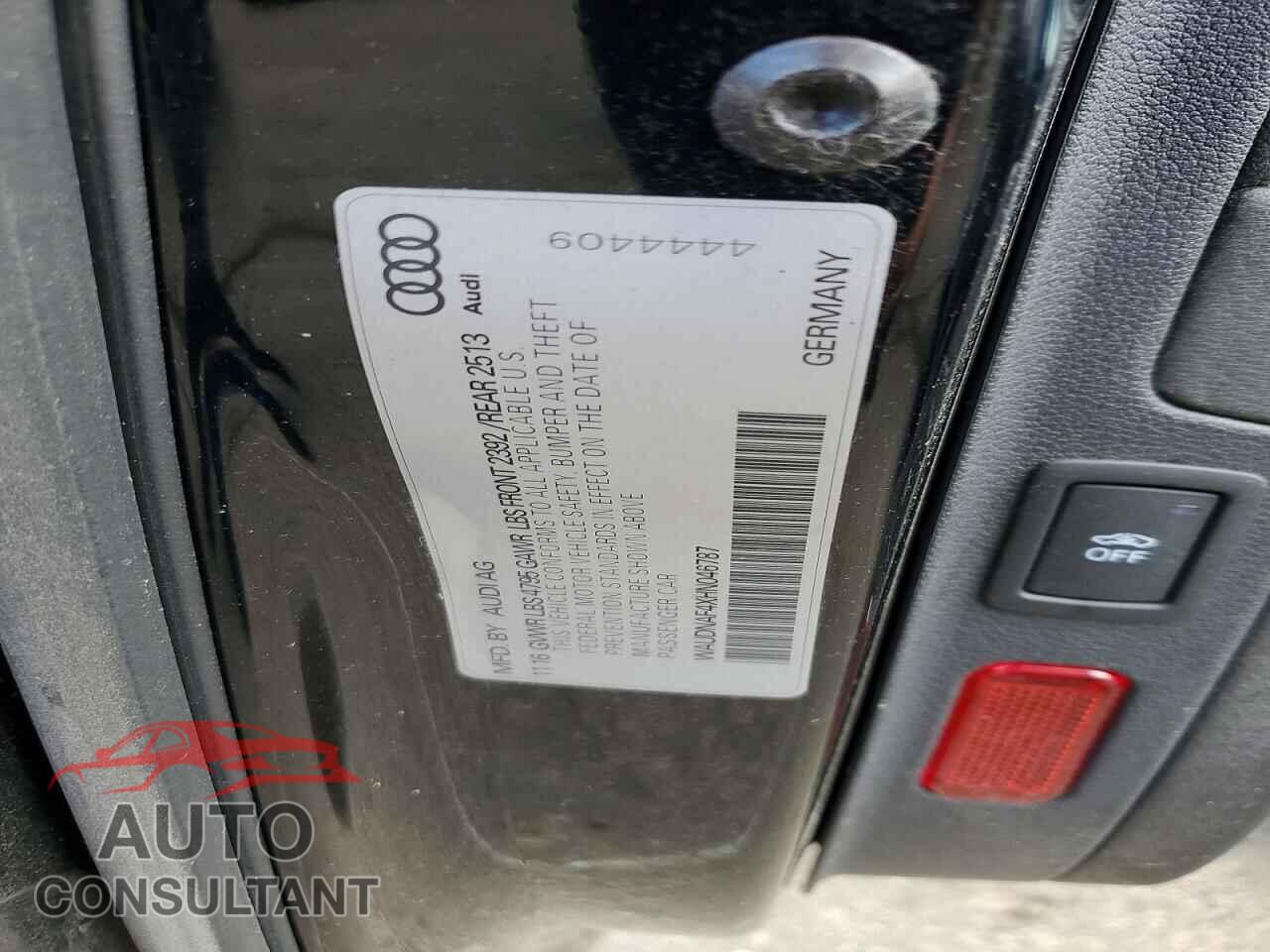 AUDI A4 2017 - WAUDNAF4XHN046787