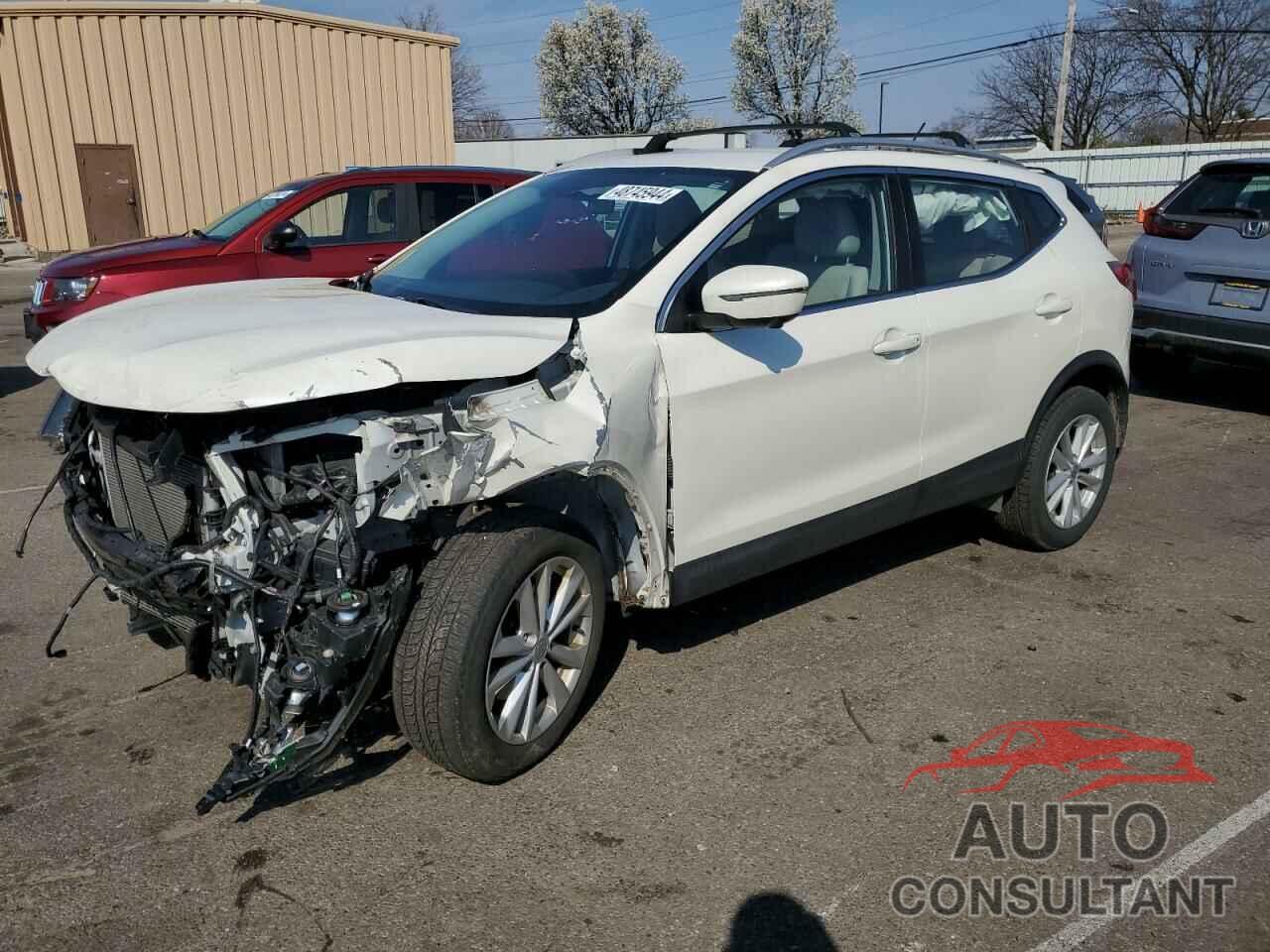 NISSAN ROGUE 2018 - JN1BJ1CR9JW208515