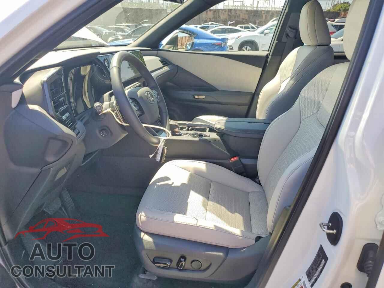 LEXUS UNKNOWN 2026 - 5TDAAAA6XTS018128