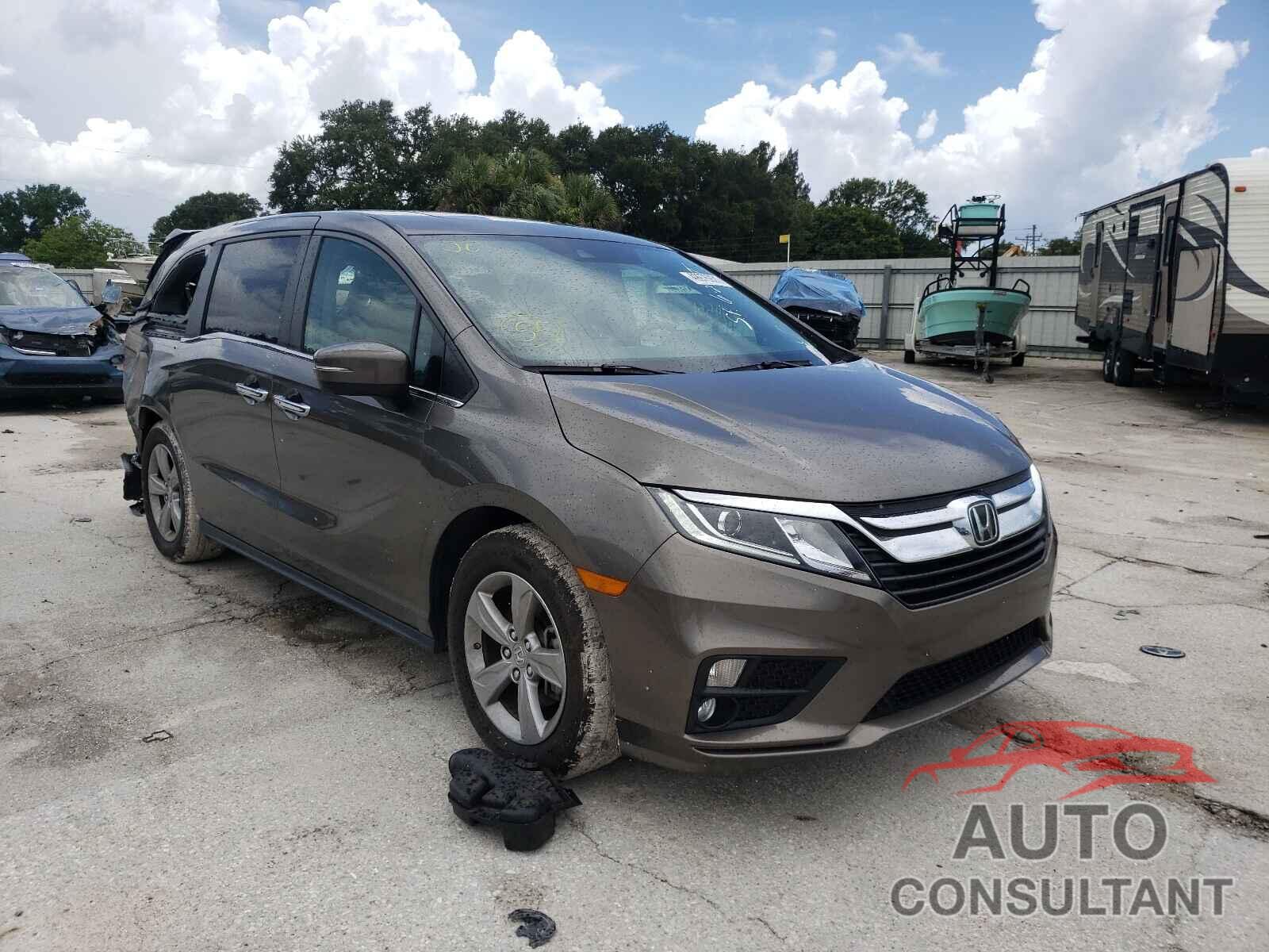 HONDA ODYSSEY 2018 - 5FNRL6H75JB025482