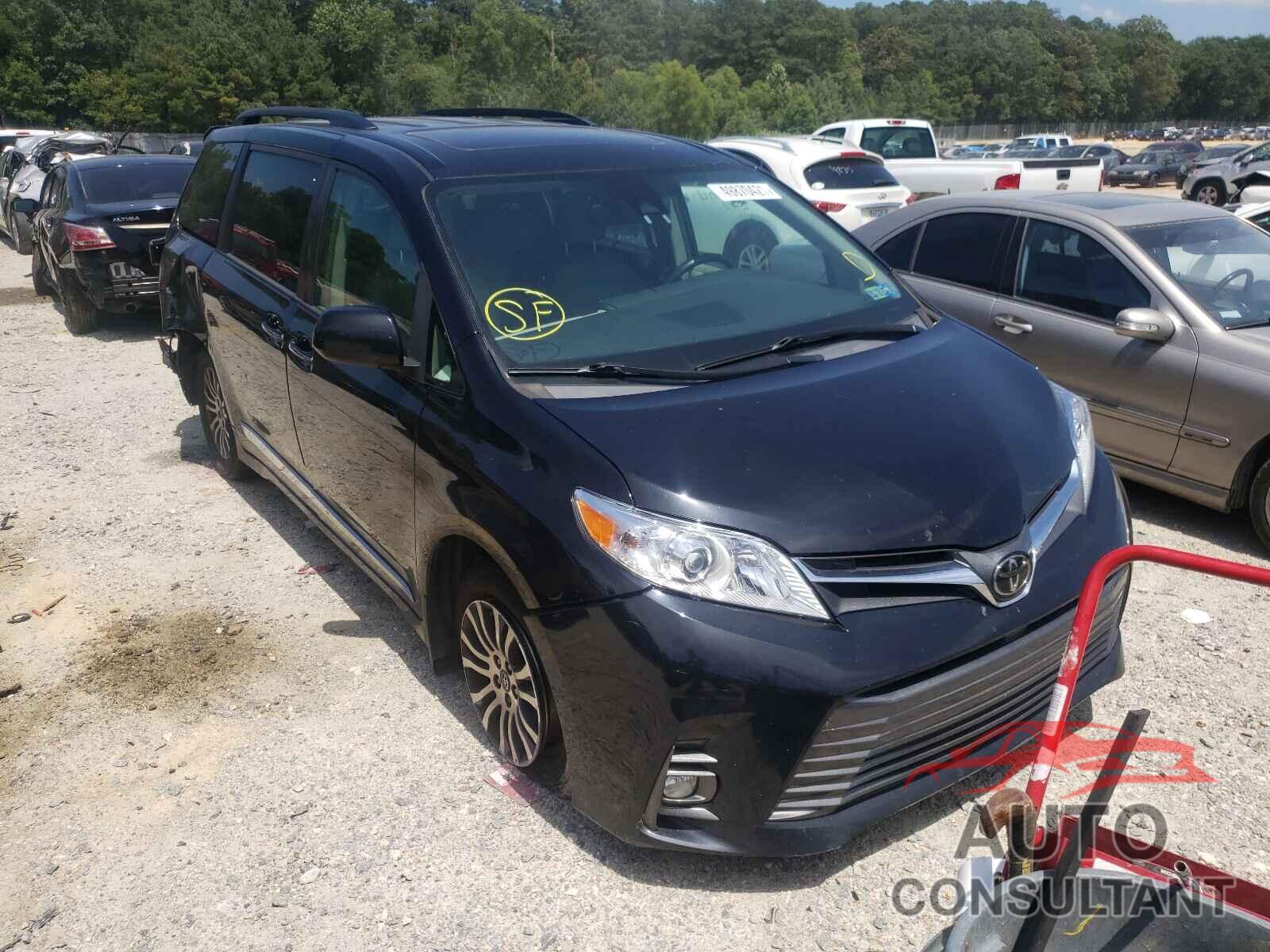 TOYOTA SIENNA 2018 - 5TDYZ3DC8JS957991