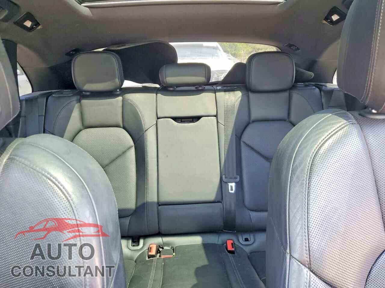 PORSCHE MACAN 2016 - WP1AB2A50GLB47494