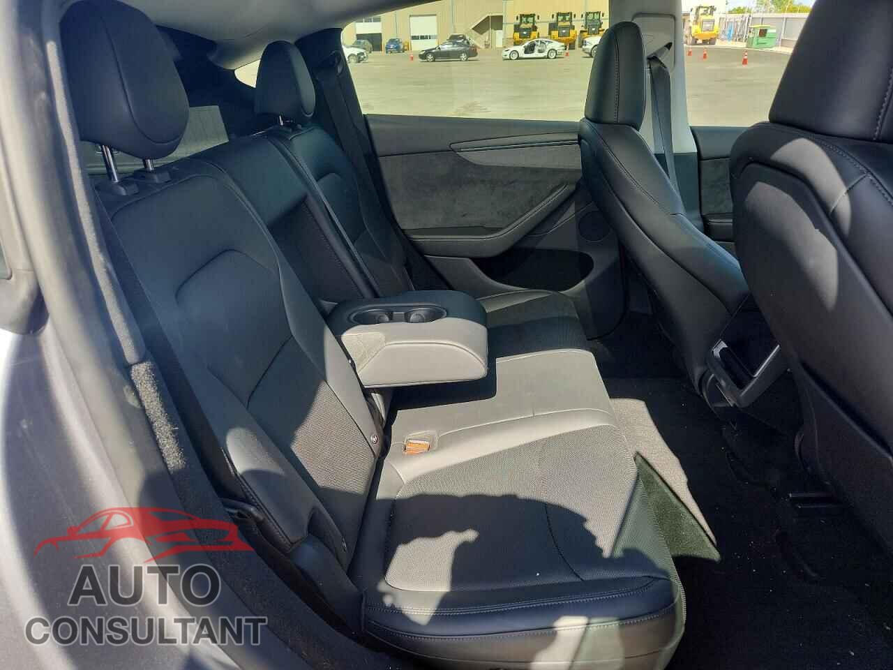 TESLA MODEL Y 2026 - 7SAYGDEE3TA396814