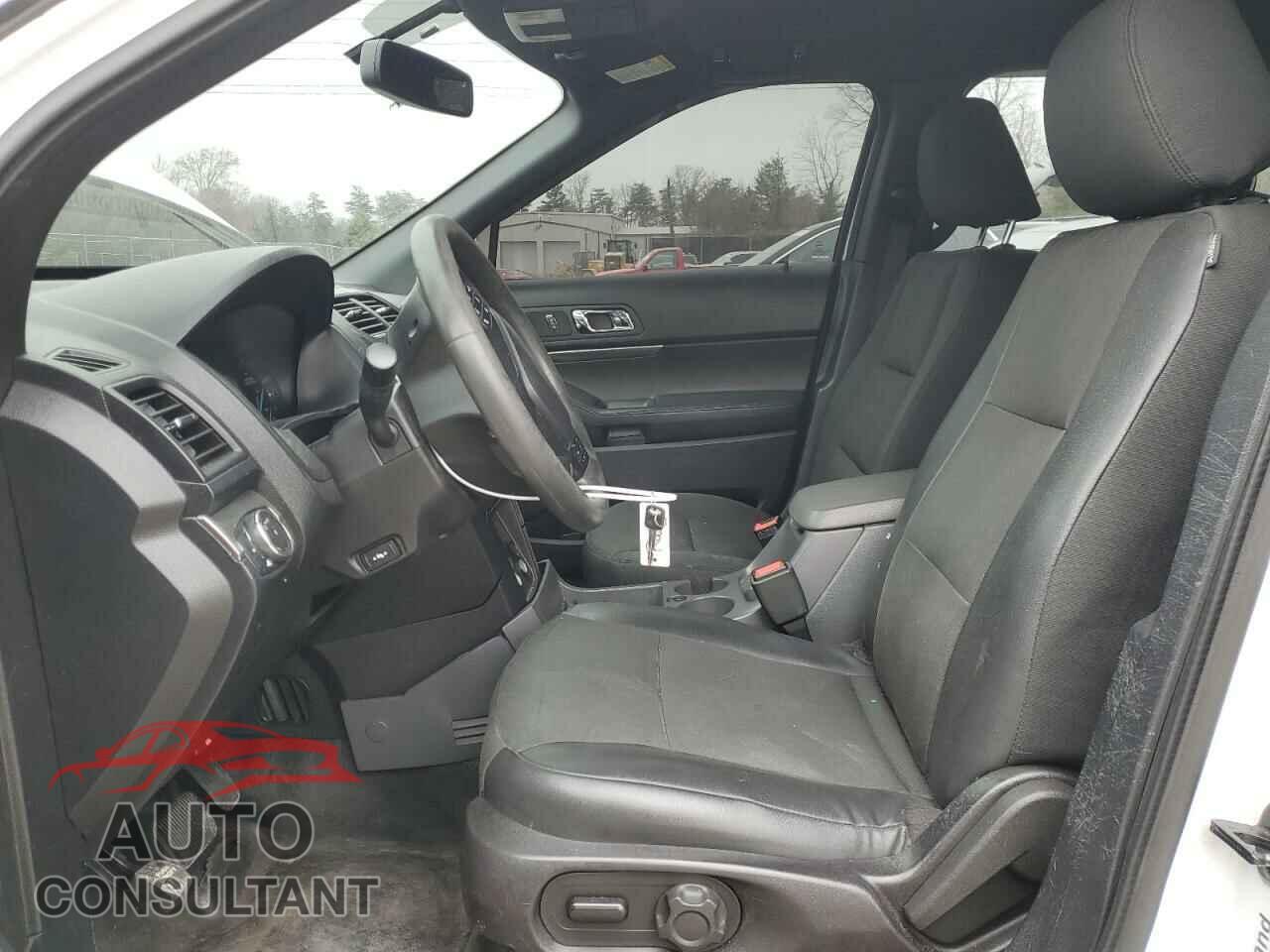 FORD EXPLORER 2018 - 1FM5K8AR9JGB59213