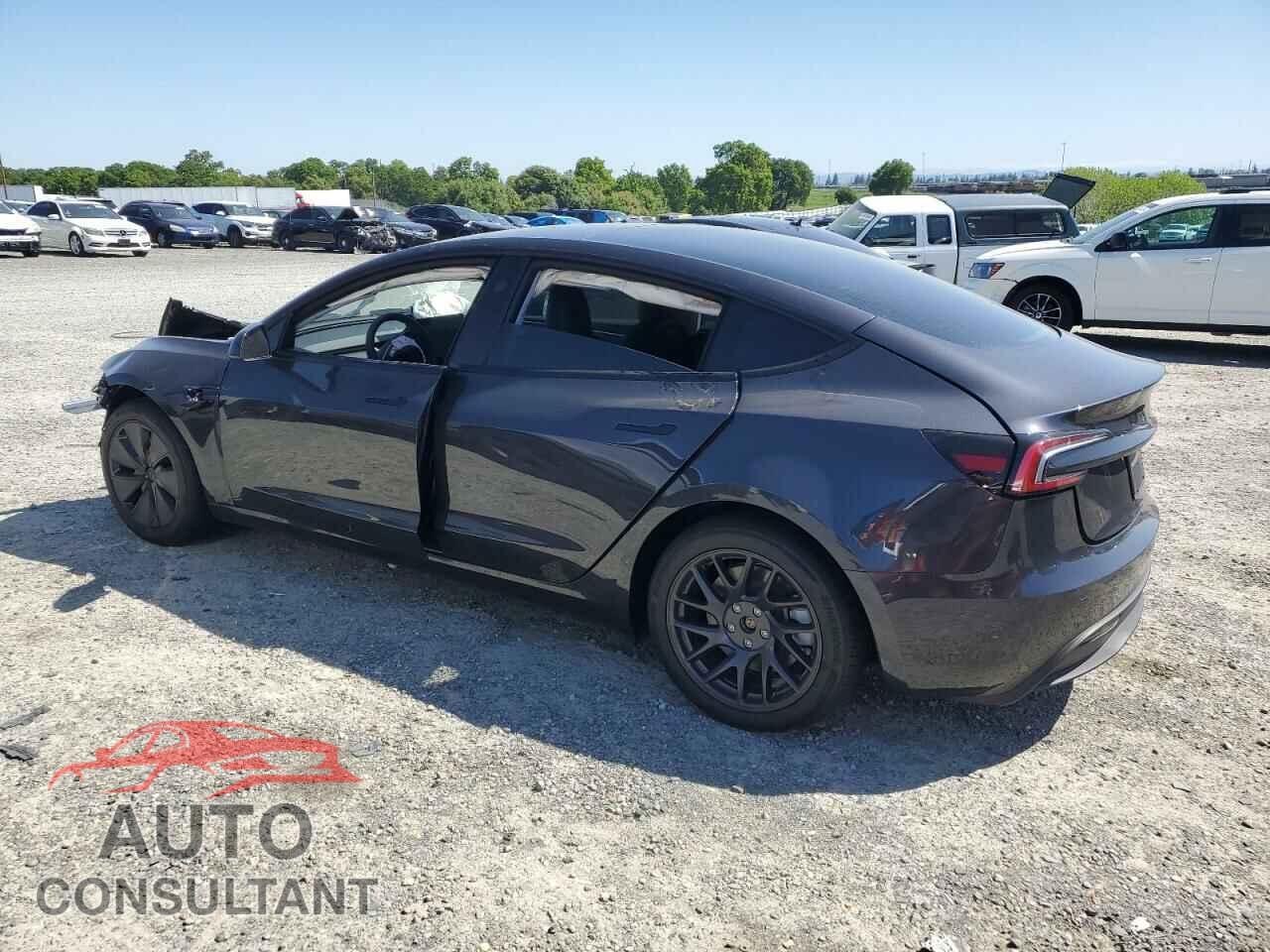 TESLA MODEL 3 2024 - 5YJ3E1EA2RF727502