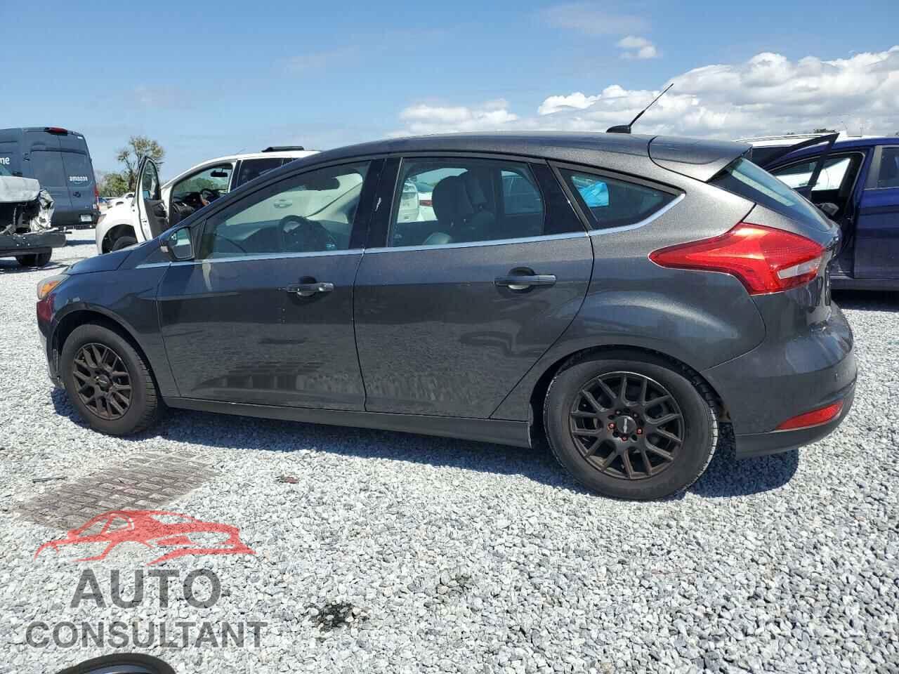 FORD FOCUS 2015 - 1FADP3N24FL260486