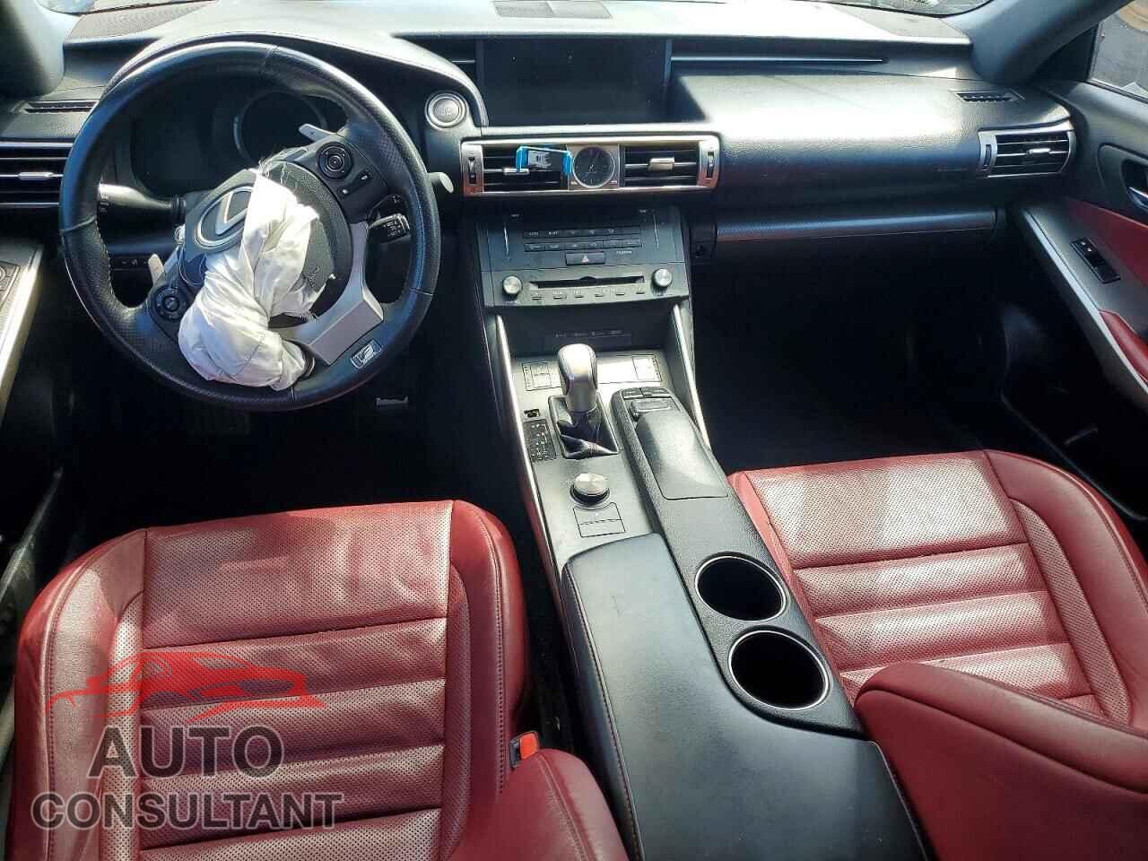 LEXUS IS 2015 - JTHBF1D23F5055299