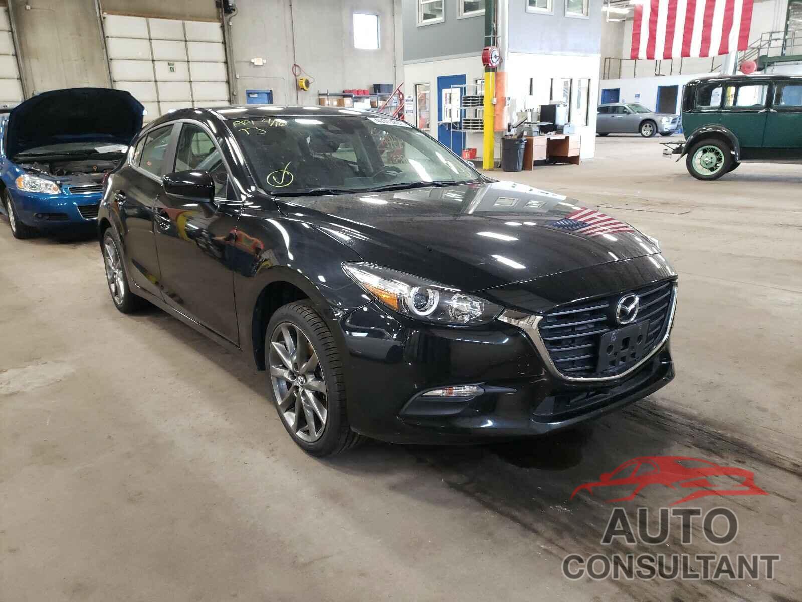 MAZDA 3 2018 - 3MZBN1L30JM223320