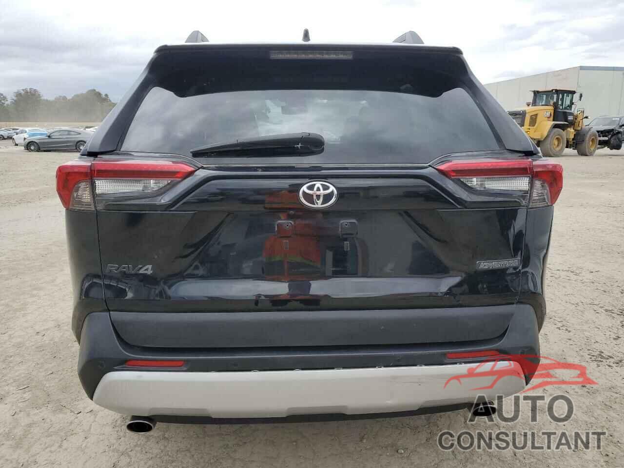 TOYOTA RAV4 2019 - 2T3J1RFV3KW003708