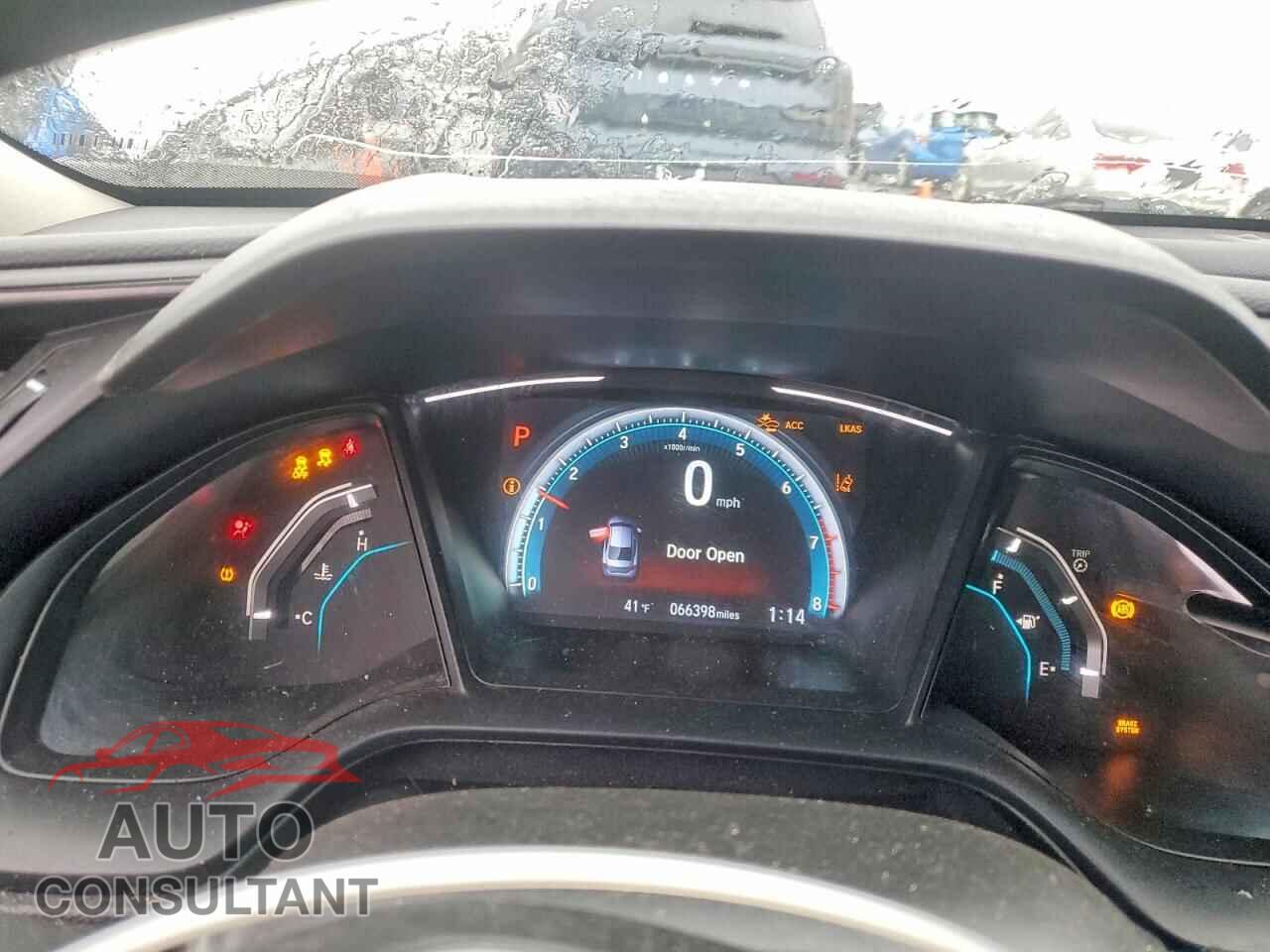 HONDA CIVIC 2019 - 2HGFC2F68KH539393