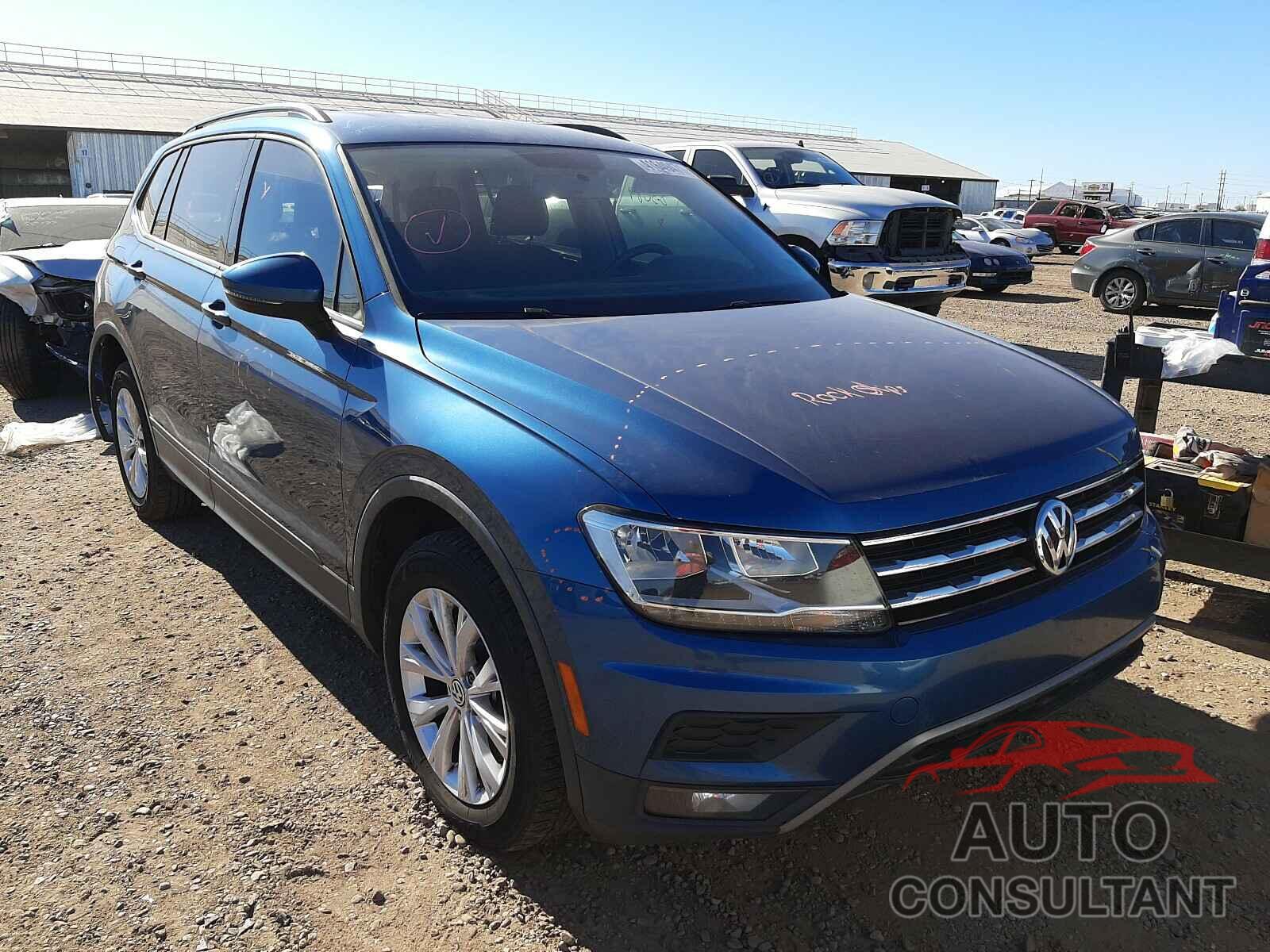 VOLKSWAGEN TIGUAN 2018 - 3VV1B7AX5JM028976