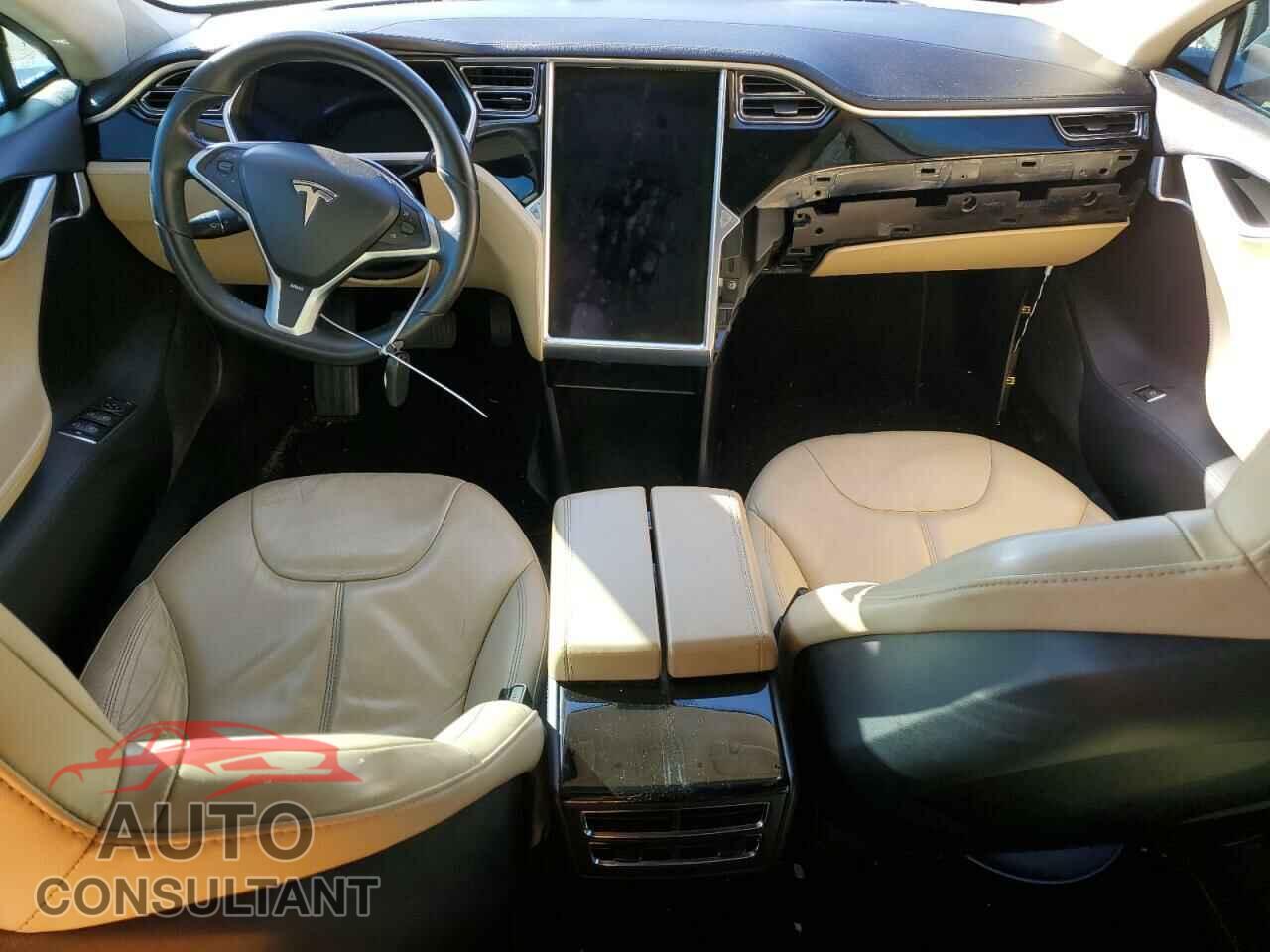 TESLA MODEL S 2013 - 5YJSA1AG6DFP09255