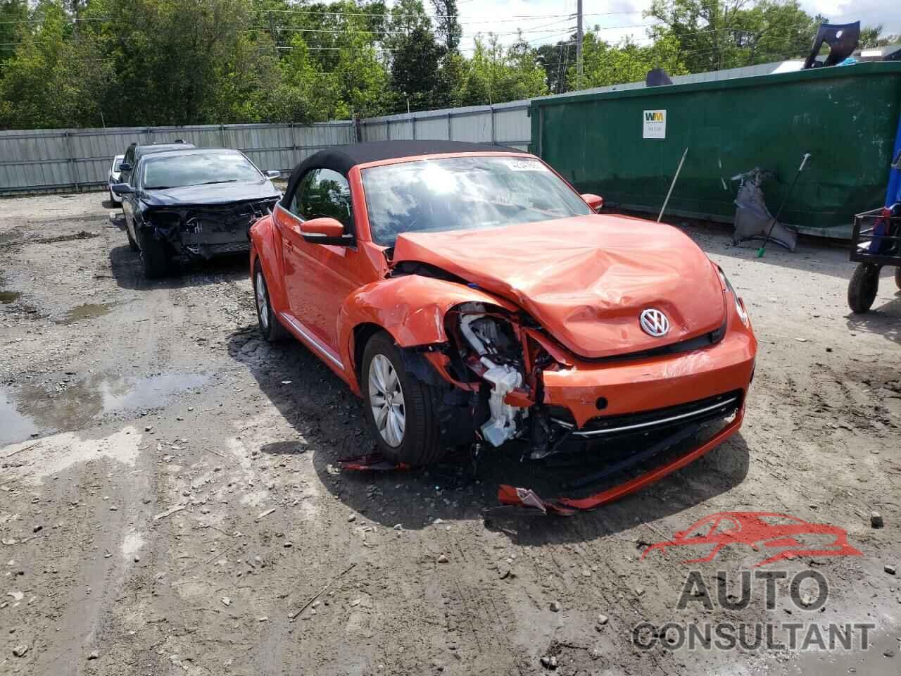 VOLKSWAGEN BEETLE 2018 - 3VW5DAAT8JM517812