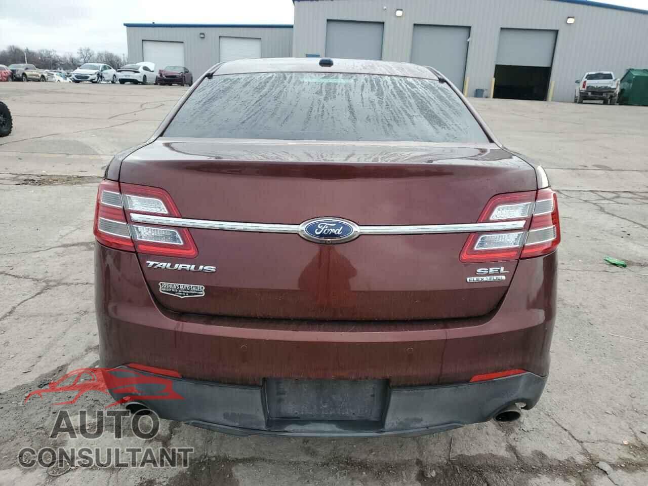 FORD TAURUS 2015 - 1FAHP2E82FG114032