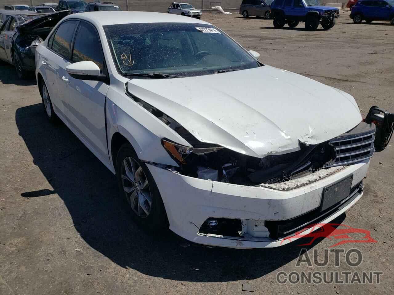VOLKSWAGEN PASSAT 2018 - 1VWAA7A3XJC009305