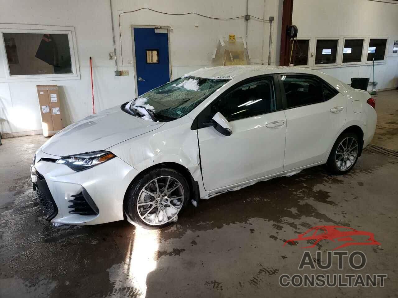 TOYOTA COROLLA 2017 - 5YFBURHE8HP588667