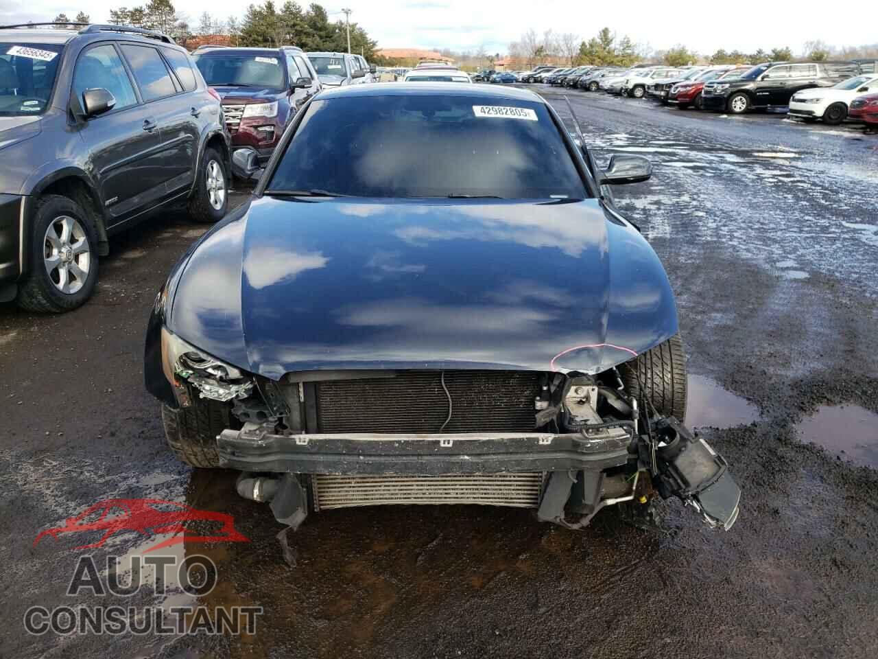 AUDI A5 2012 - WAULFAFR2CA032984