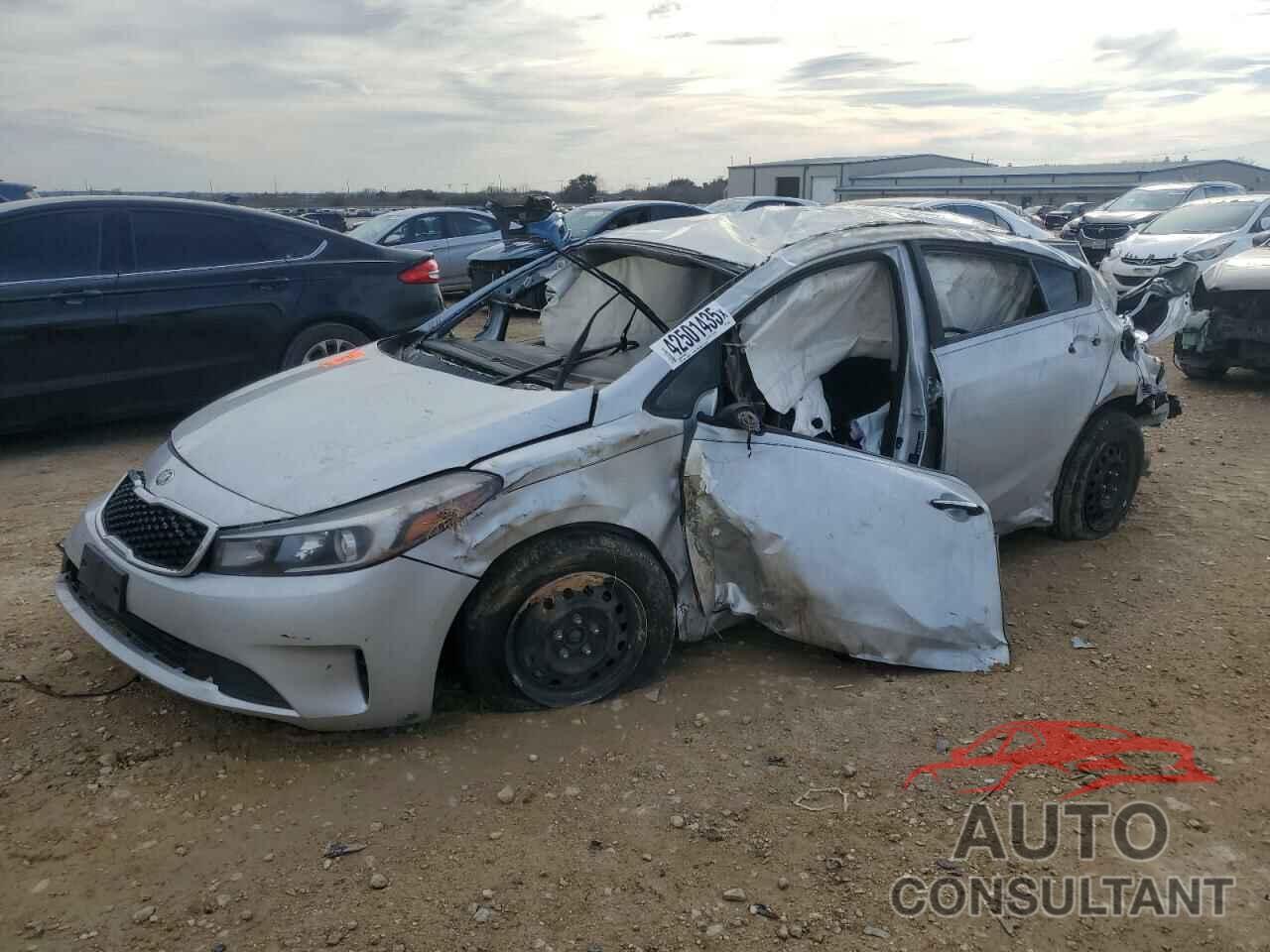 KIA FORTE 2018 - 3KPFK4A72JE224998