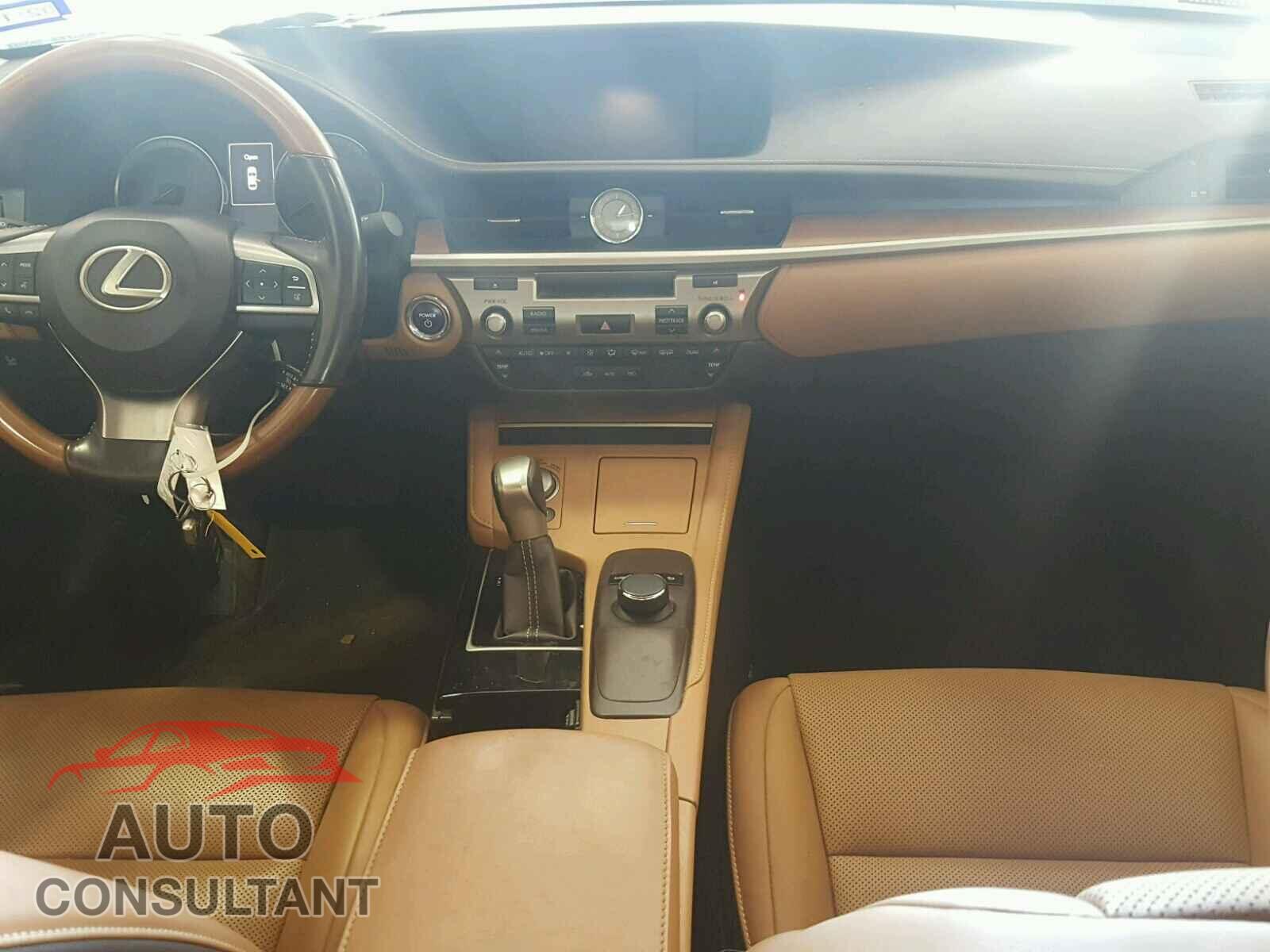 LEXUS ES300 2016 - JTHBW1GG8G2106287