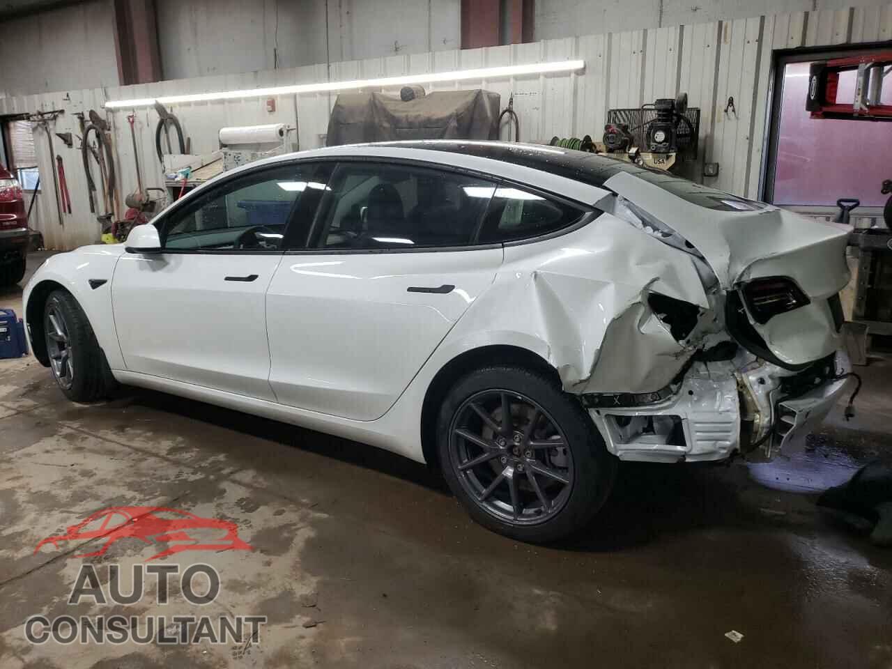 TESLA MODEL 3 2022 - 5YJ3E1EB5NF334516