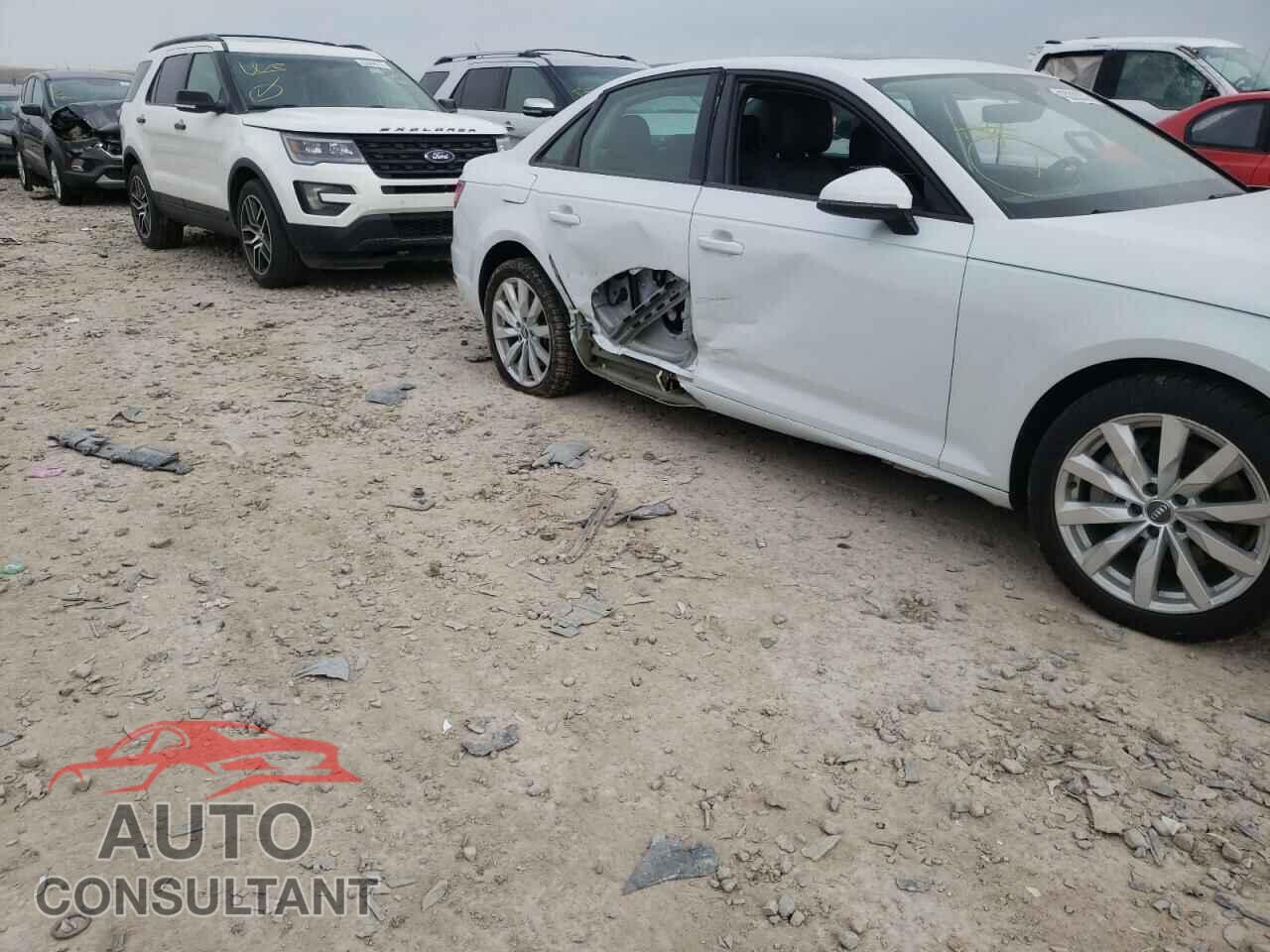 AUDI A4 2017 - WAUANAF48HN041185