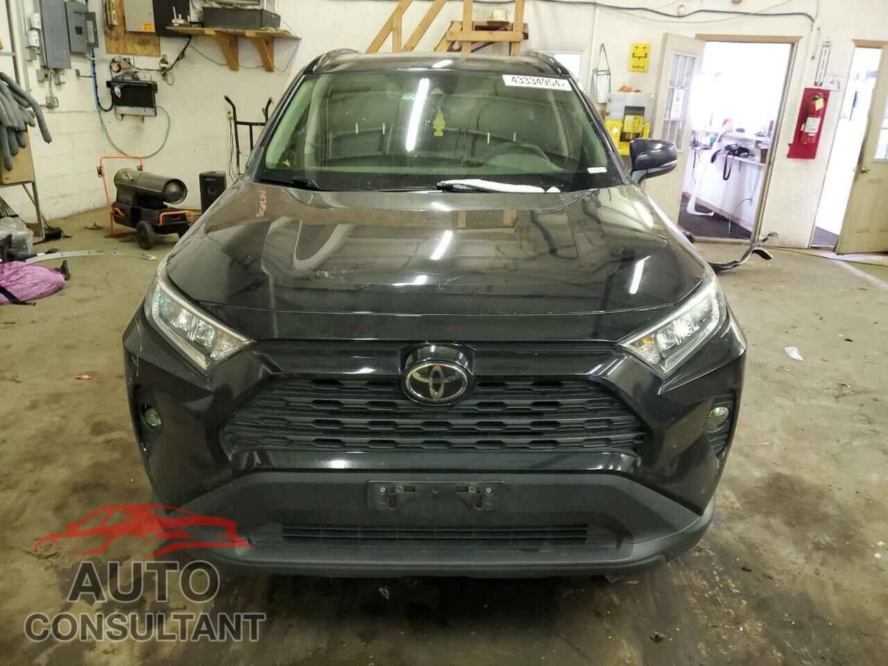 TOYOTA RAV4 2019 - JTMP1RFV2KD522109