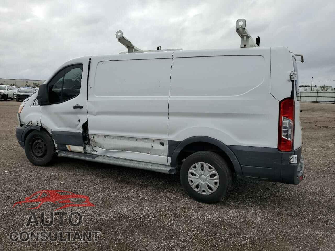 FORD TRANSIT 2018 - 1FTYR1YM7JKB17151