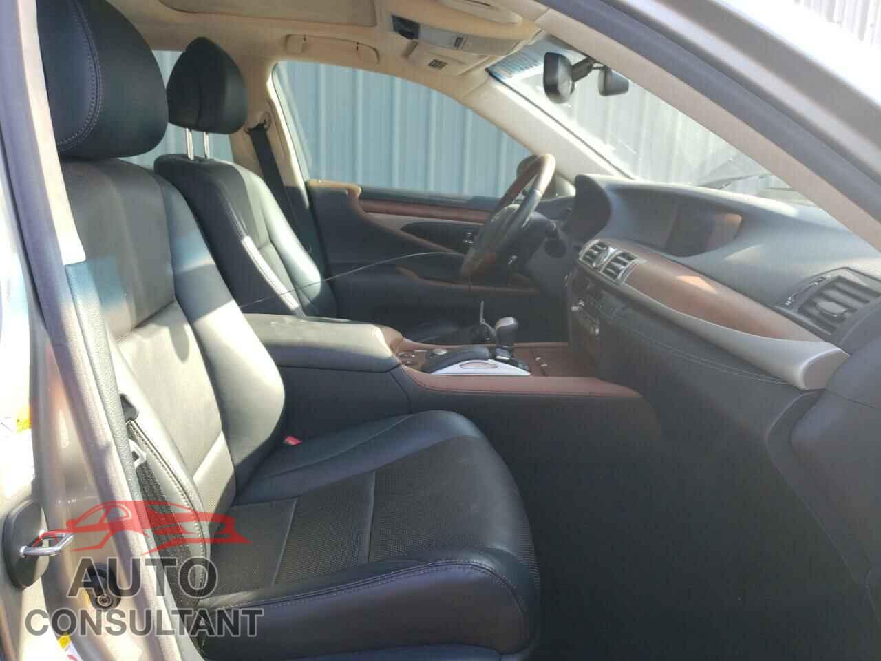 LEXUS LS460 2017 - JTHBL5EF1H5146687