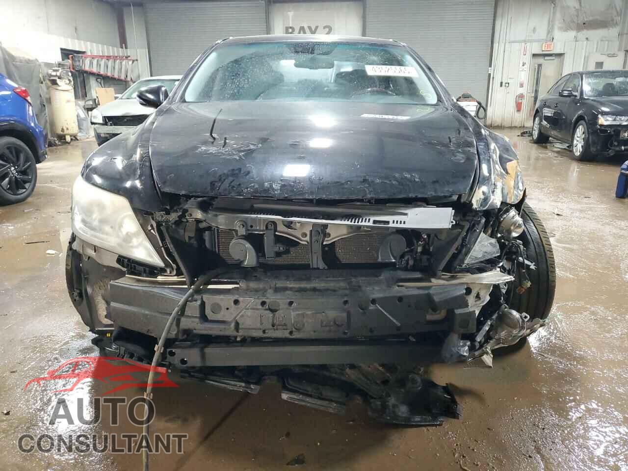 LEXUS LS460 2011 - JTHCL5EF7B5009748