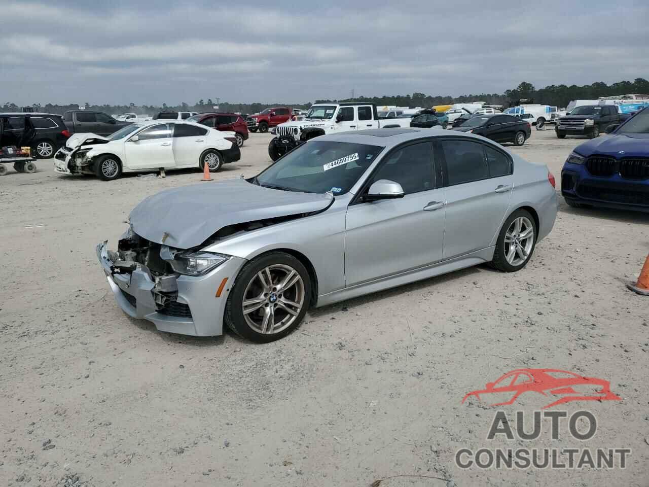 BMW 3 SERIES 2013 - WBA3C1C54DF442281
