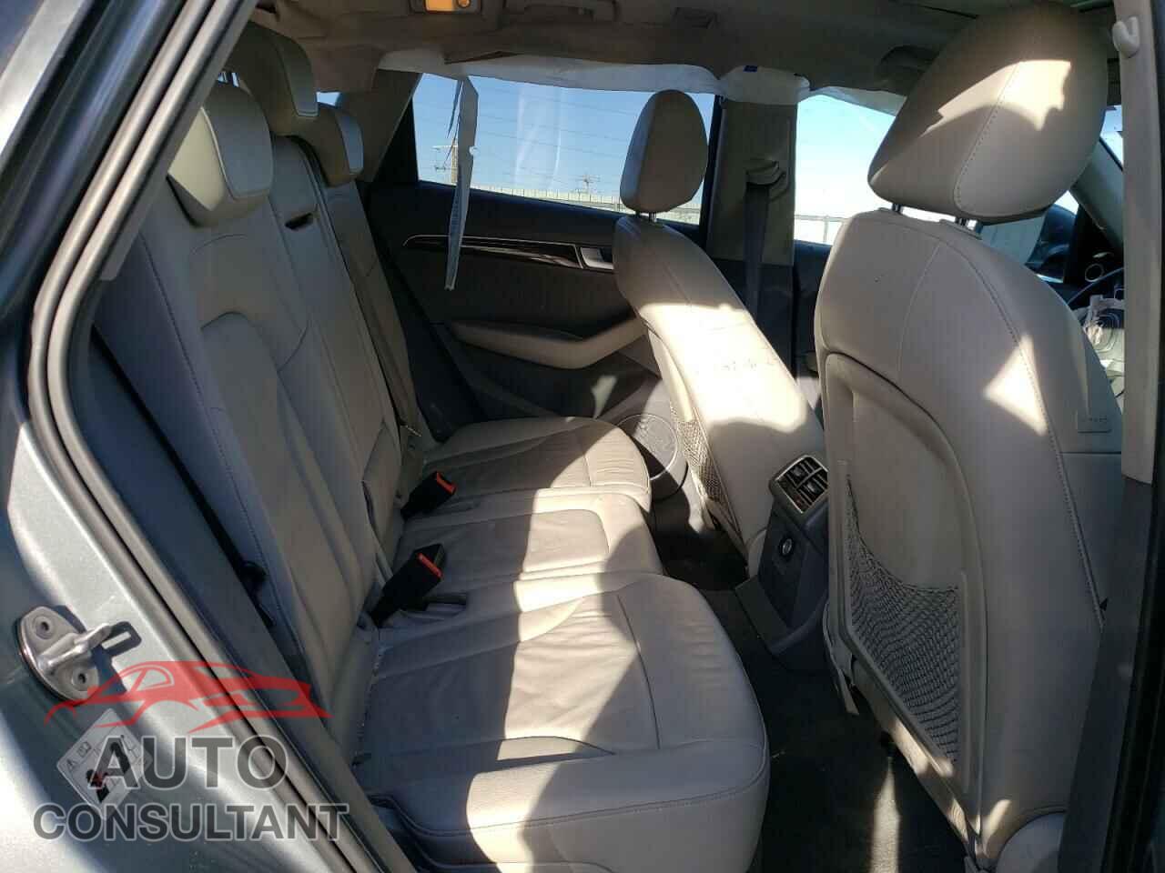 AUDI Q5 2010 - WA1LKAFP4AA094035