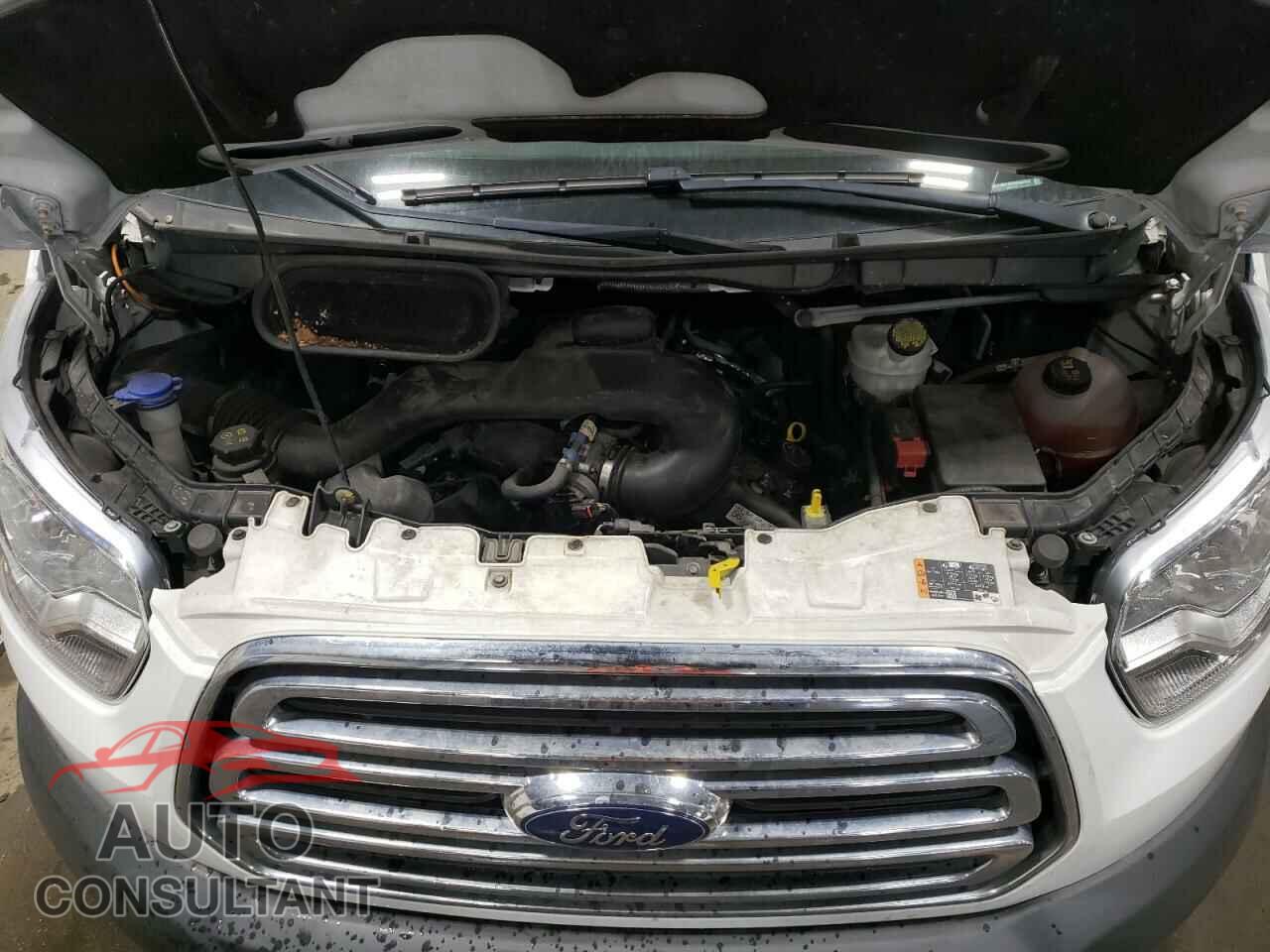 FORD TRANSIT 2017 - 1FTYR1YM3HKB37925