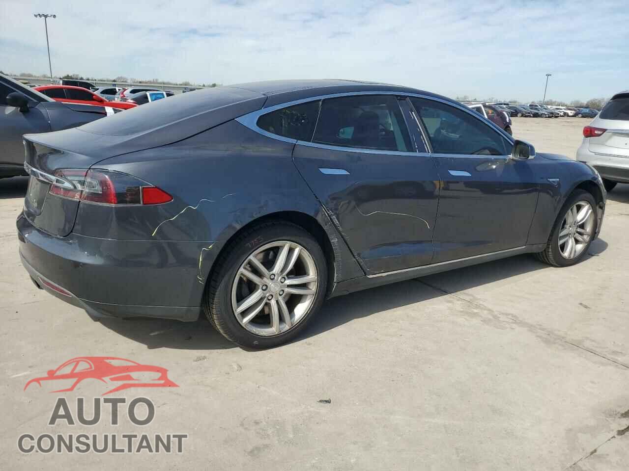 TESLA MODEL S 2016 - 5YJSA1E17GF121312
