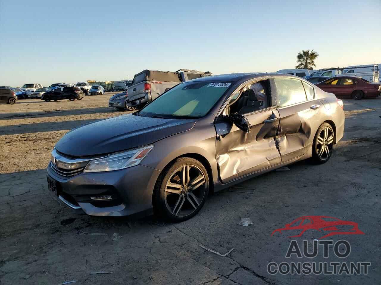 HONDA ACCORD 2017 - 1HGCR3F92HA004407