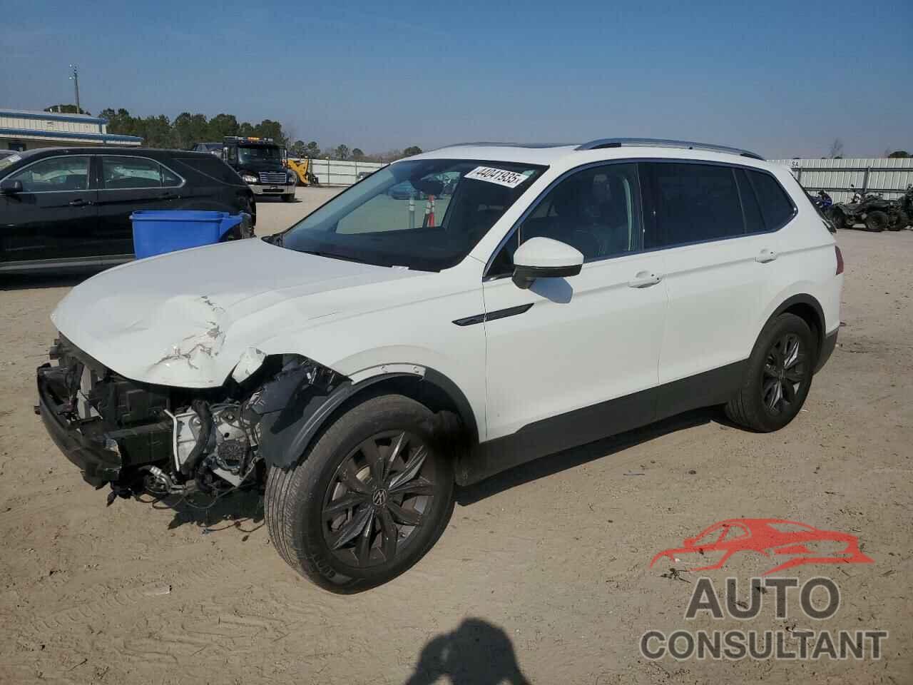 VOLKSWAGEN TIGUAN 2022 - 3VV2B7AX9NM016923
