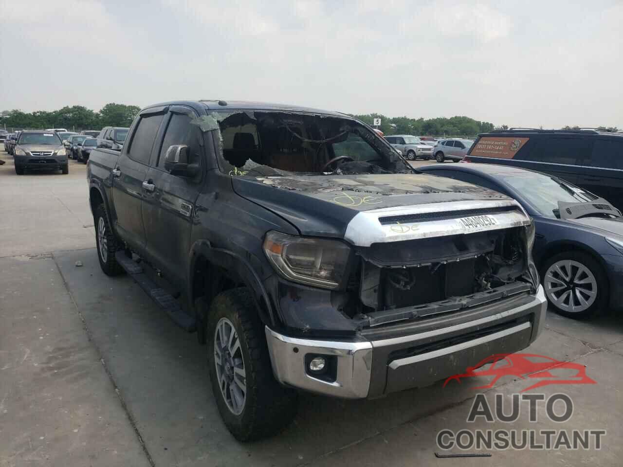 TOYOTA TUNDRA 2018 - 5TFAW5F19JX771730