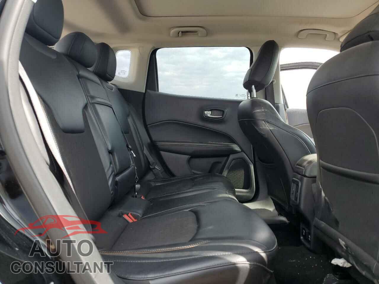 JEEP COMPASS 2017 - 3C4NJDBB6HT657957