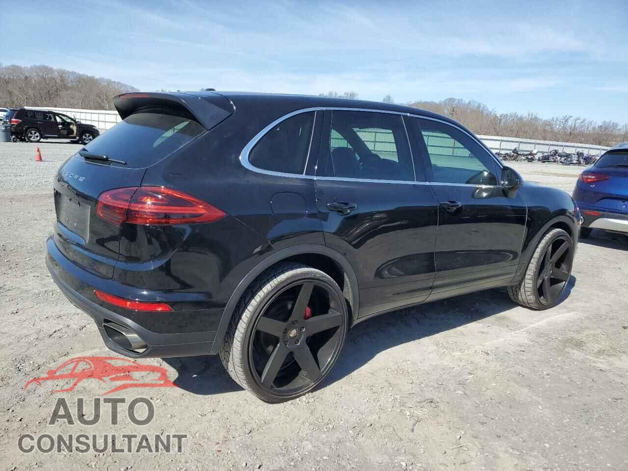 PORSCHE CAYENNE 2016 - WP1AA2A29GKA13923