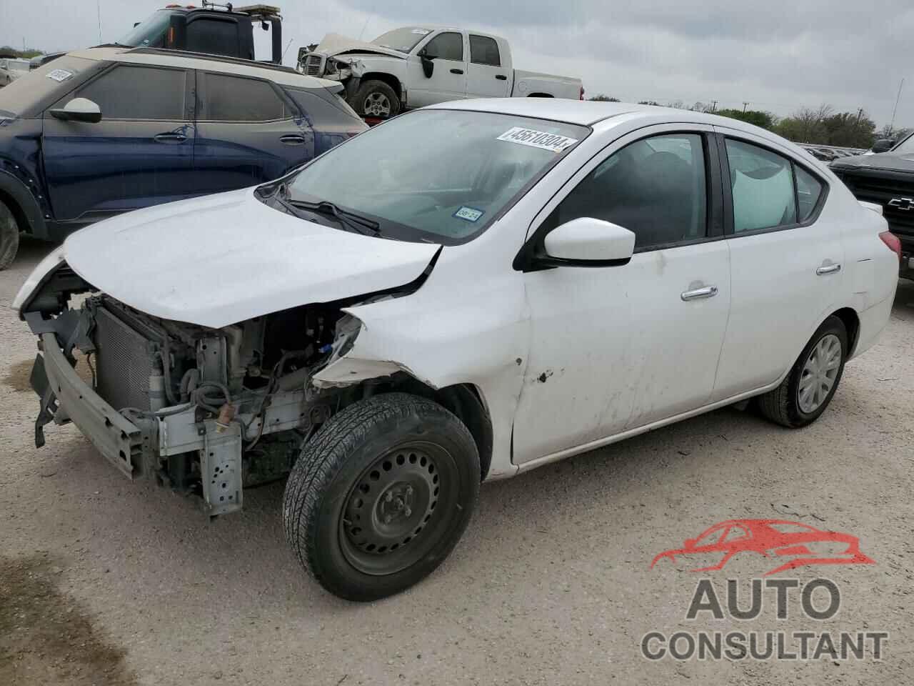 NISSAN VERSA 2018 - 3N1CN7AP5JL837532