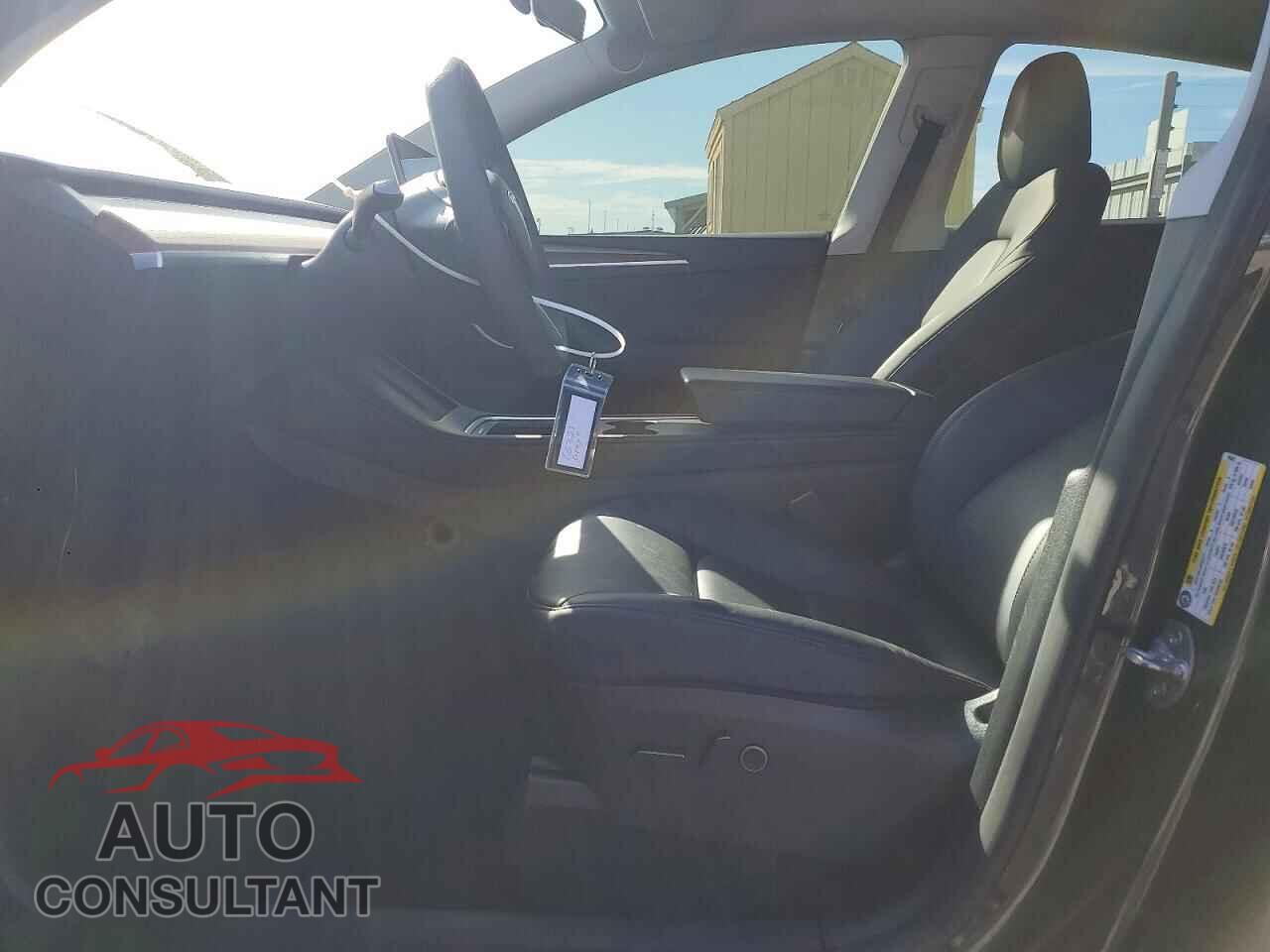 TESLA MODEL Y 2024 - 7SAYGDEDXRF166321